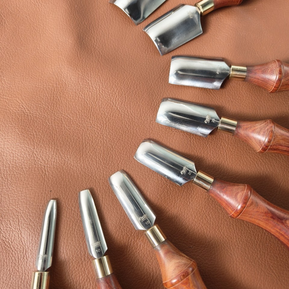 Utensili Artigianali per la La - Leatherwork Hand Press recensione e prezzo