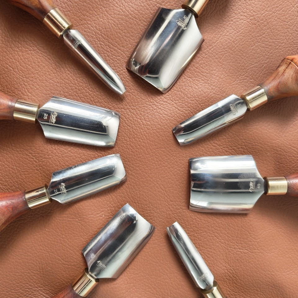 Utensili Artigianali per la La - Leatherwork Hand Press recensione e prezzo